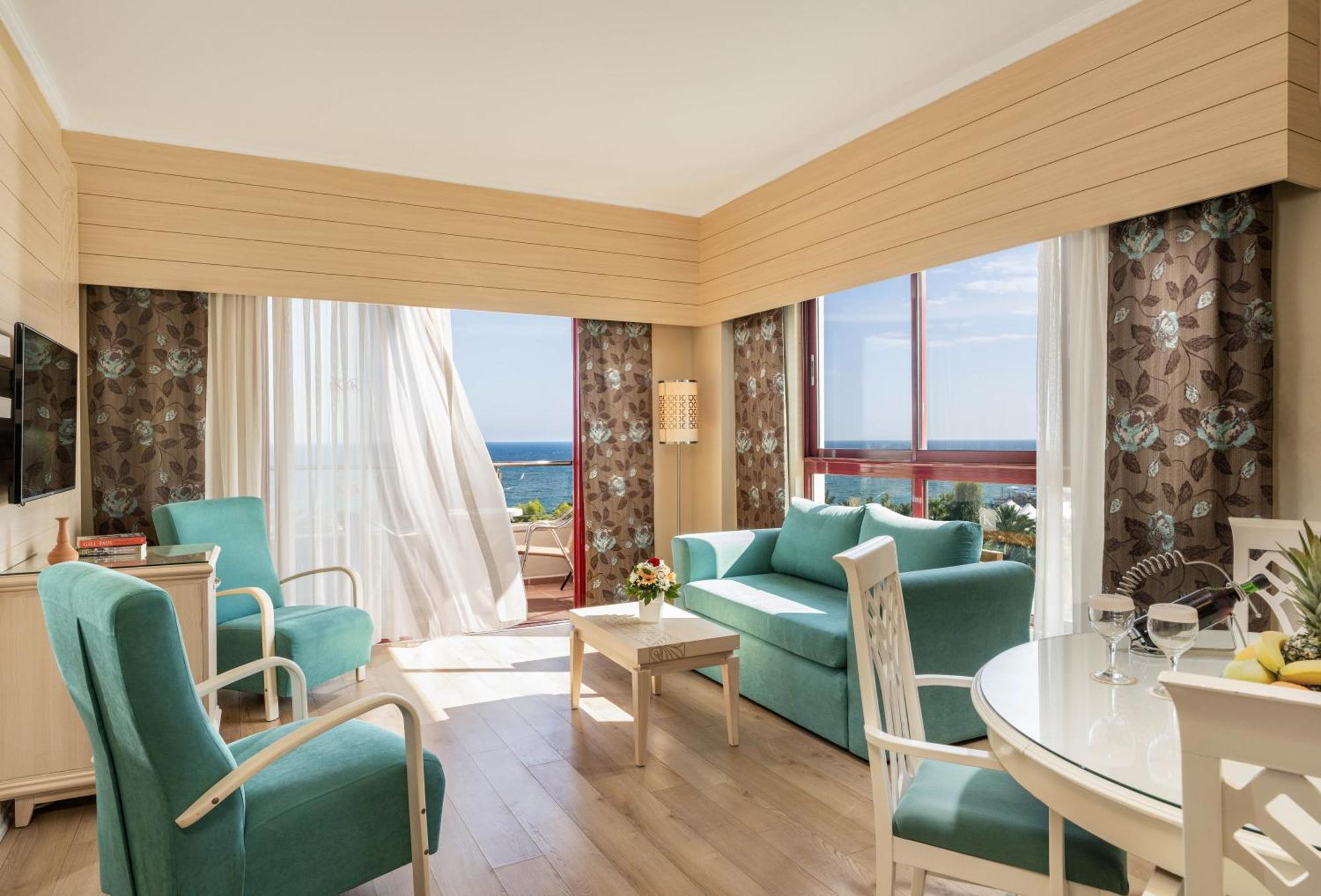 Hotel Kaya 5*